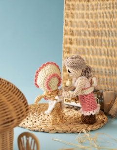 Egg Hunt Four: FREE Postcard Pattern