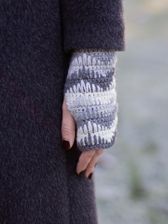 Hemlock Wristwarmers