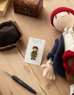 Jeanne Baret Pin