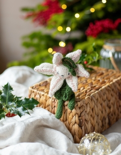 Mini Beaded Lily