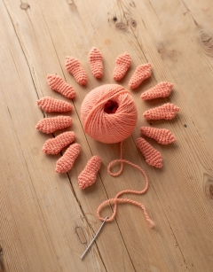 TOFT Peach DK Yarn 25g