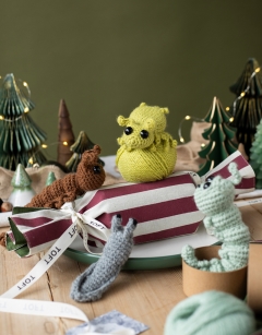 Make and Fill Minibeasts Cracker Bundle