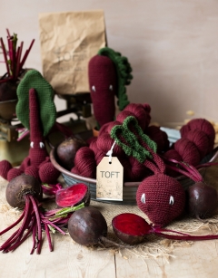 TOFT Beetroot DK Yarn 100g