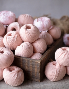 TOFT Peony DK Yarn 25g