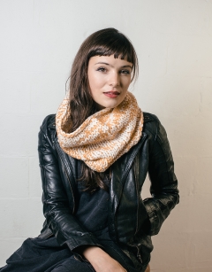 Speckled Cowl