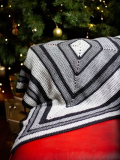 Thuja Throw pdf