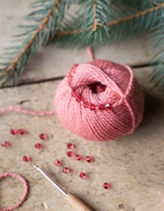 TOFT Glass Beads: Pink