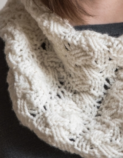 Tracery Cowl pdf