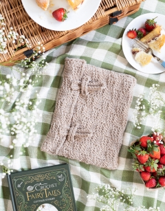 Basketweave Book Sleeve
