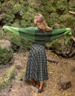 Verdant Wrap: Evergreen