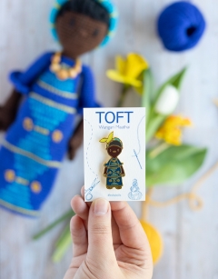 Wangari Maathai Pin