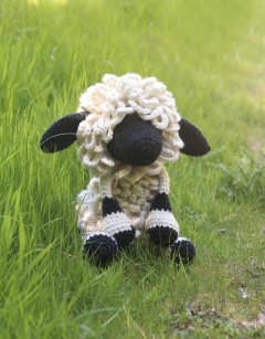 Giant Lisa the Valais Black Nose Sheep