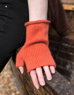 Delta Wristwarmers