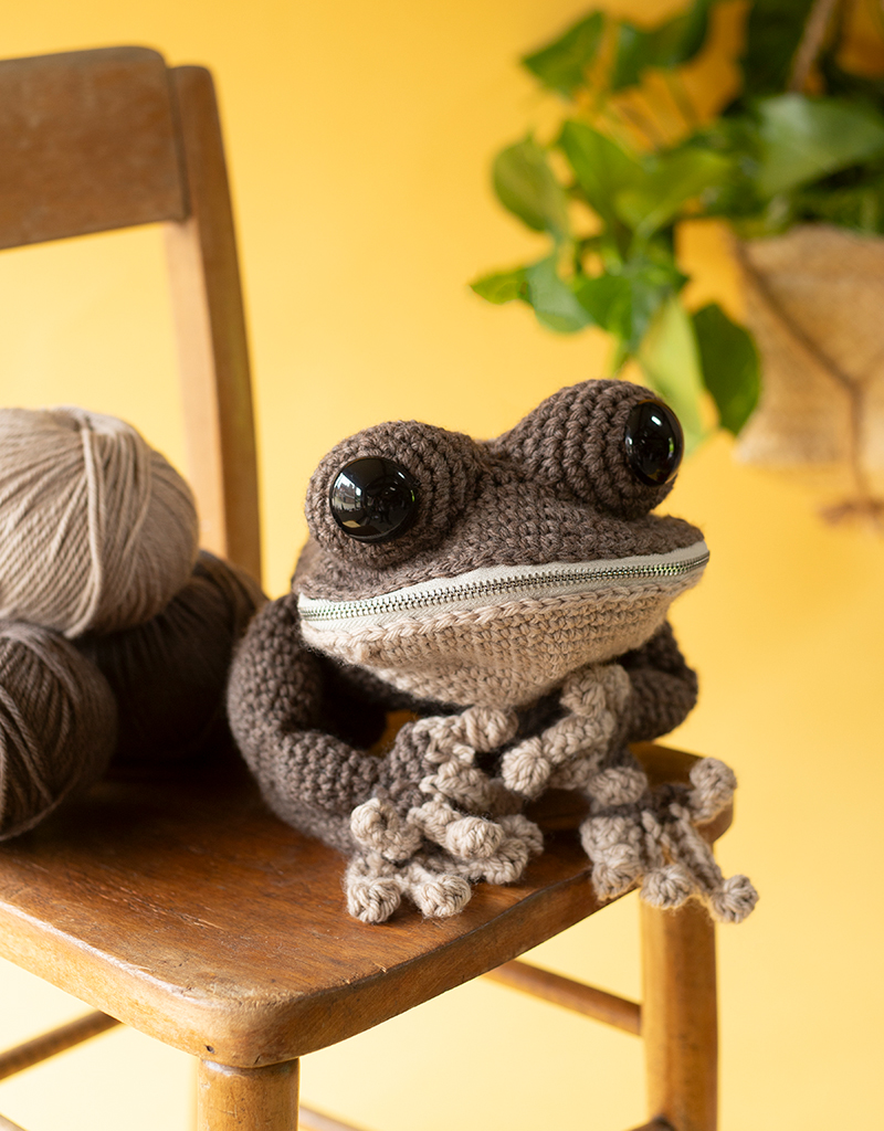 Frog bag top