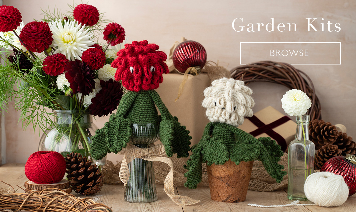 Garden_kits_toft_ball_dahlia_festive_christmas