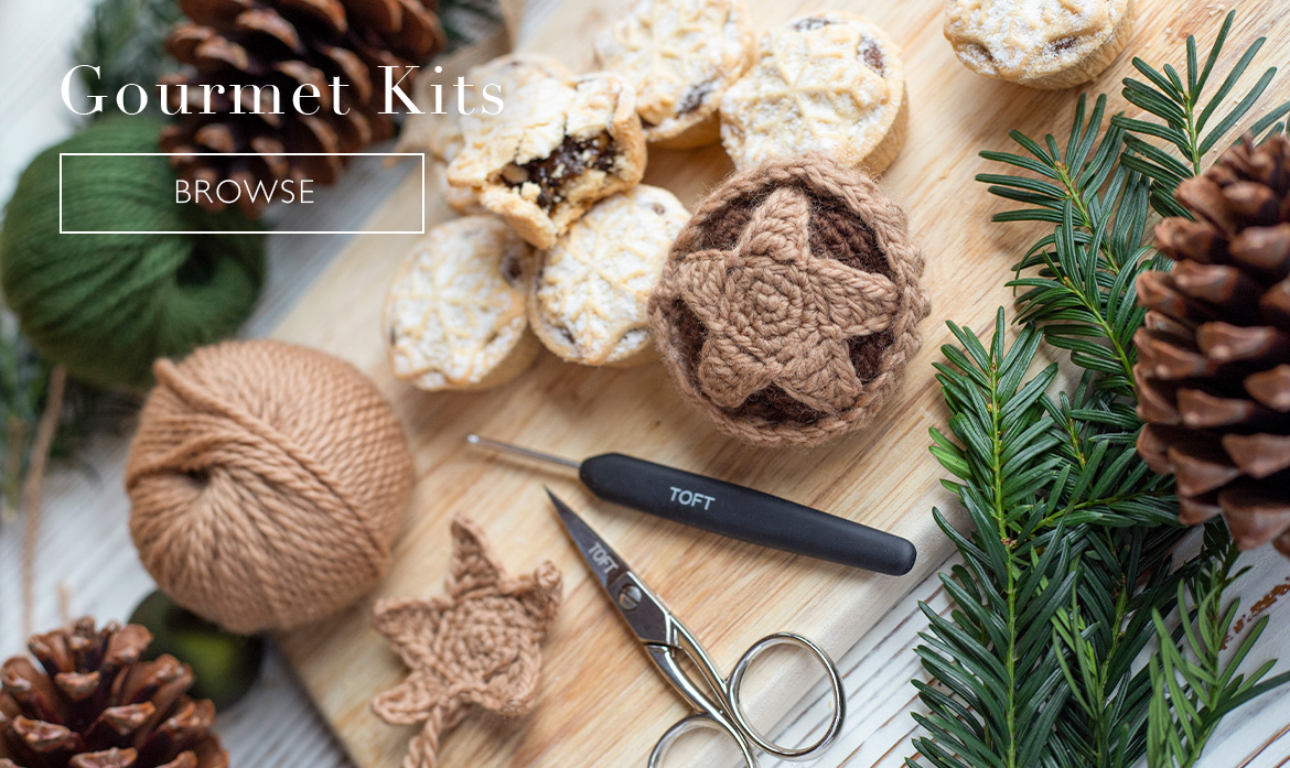 Gourmet_crochet_mince_pies_toft_patterns_wool