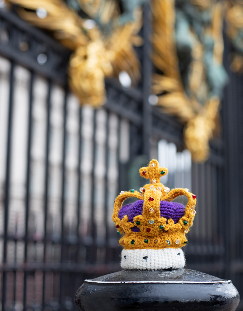 St Edward's Crown crocheted by TOFT